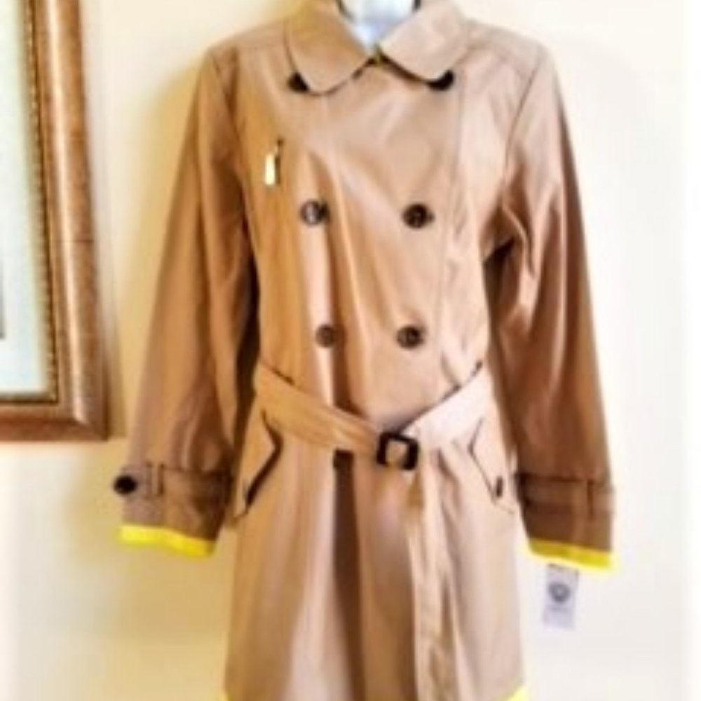 Vince Camuto Tan Trench Coat Yellow Piping Belt SZ Xl (FITS like a Medium)